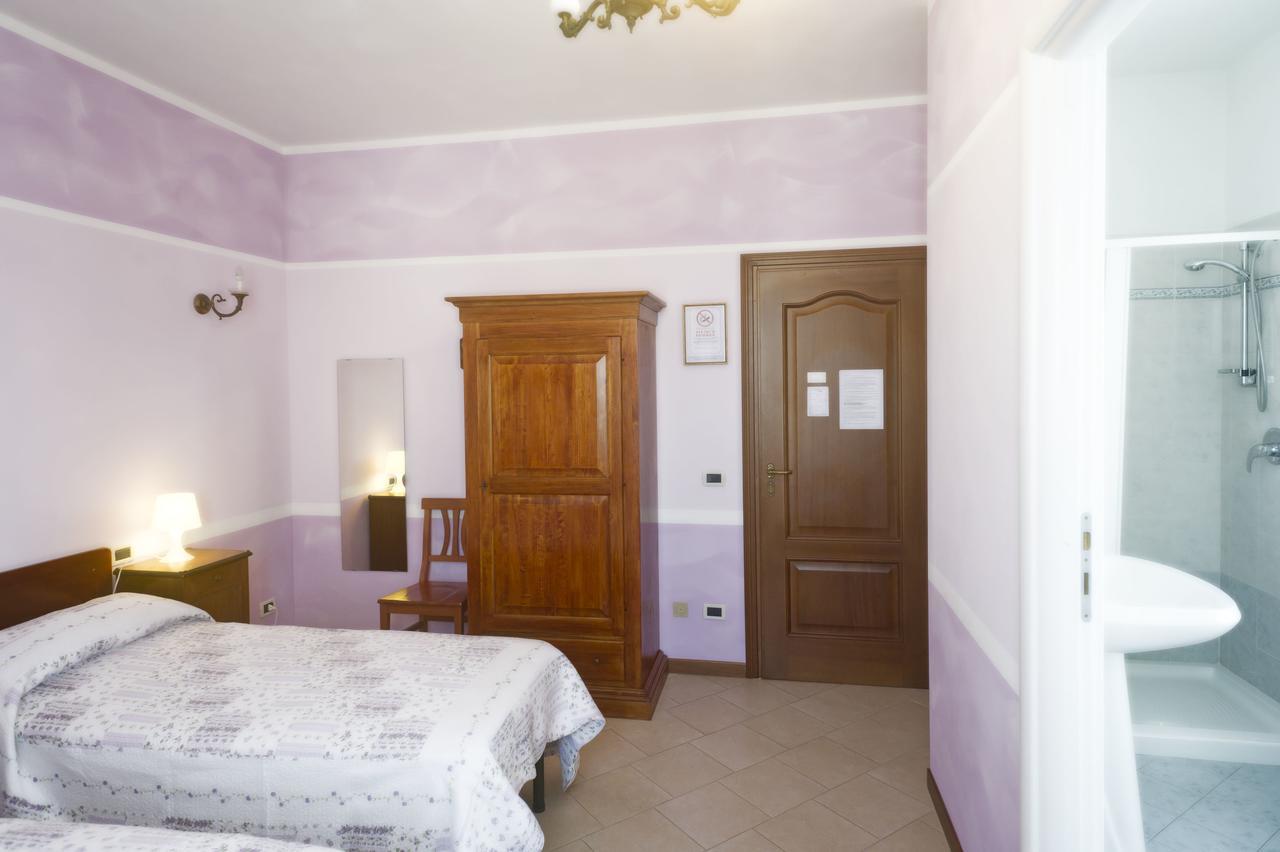 Villa Dircea CastellʼArquato Exterior foto